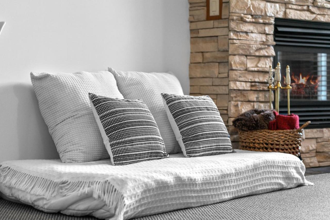 ⭐️ Luxury Mountain View Studio In Canmore ⭐️ Eksteriør bilde