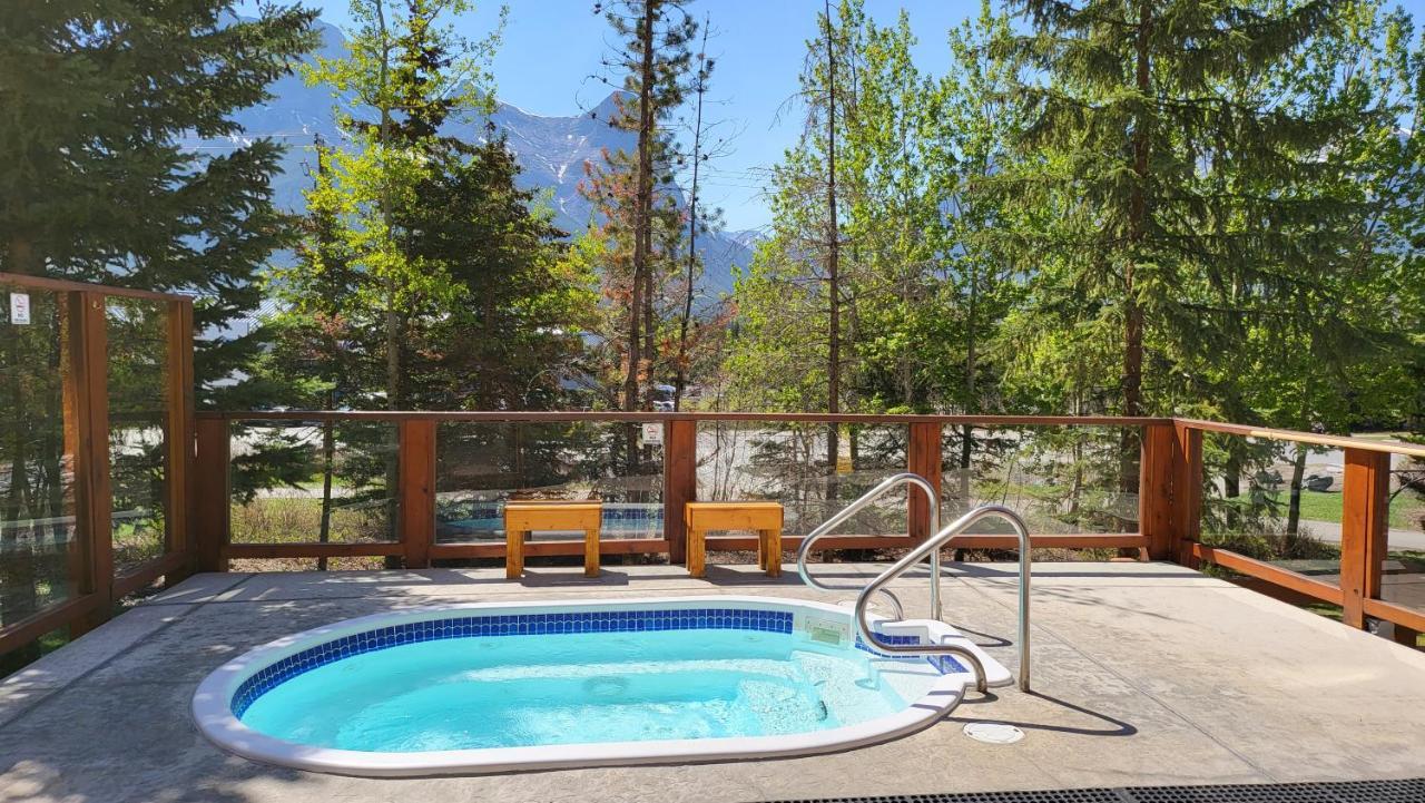 ⭐️ Luxury Mountain View Studio In Canmore ⭐️ Eksteriør bilde