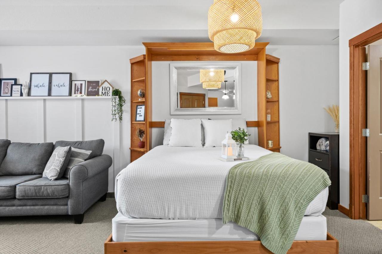 ⭐️ Luxury Mountain View Studio In Canmore ⭐️ Eksteriør bilde