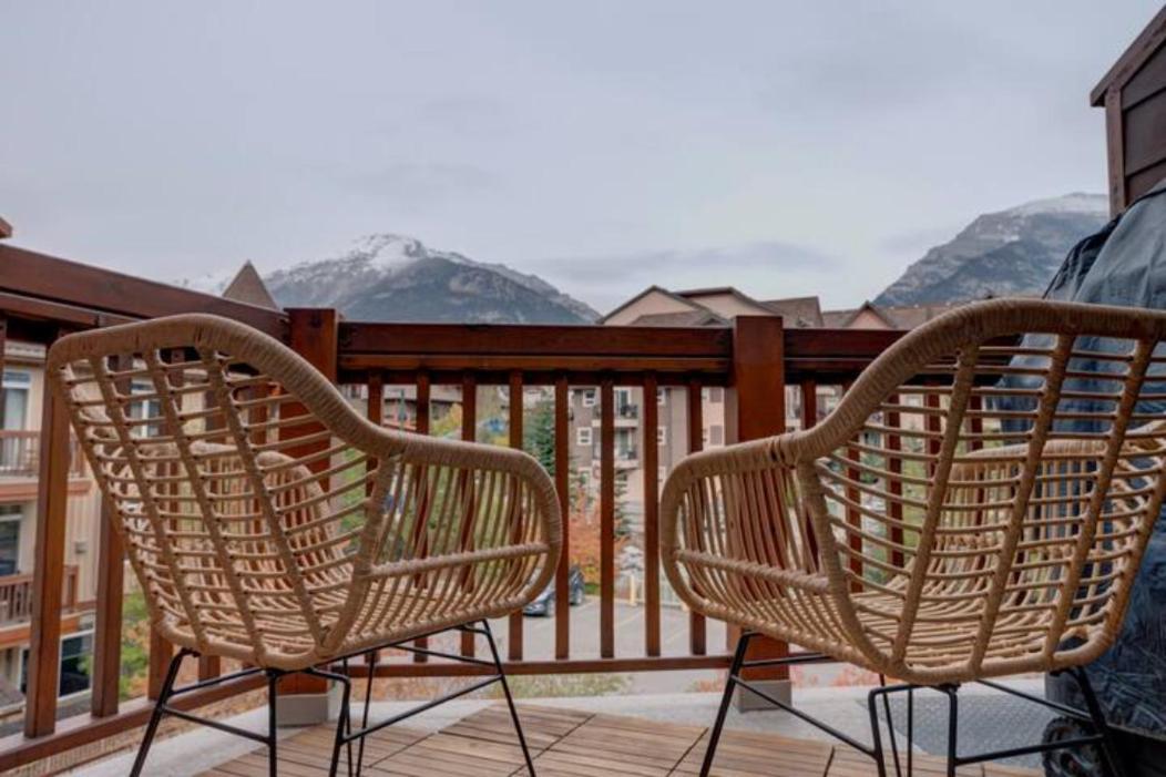 ⭐️ Luxury Mountain View Studio In Canmore ⭐️ Eksteriør bilde